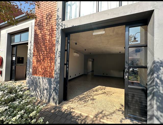 48M² OFFICE TO LET IN ROOIHUISKRAAL NORTH